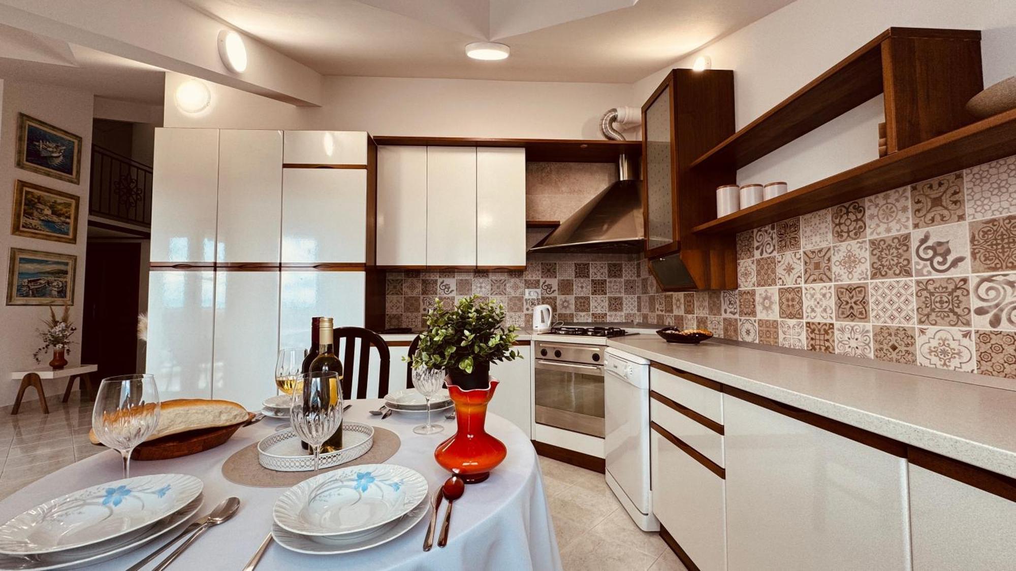 With A Parking Space - 23263 Apartman